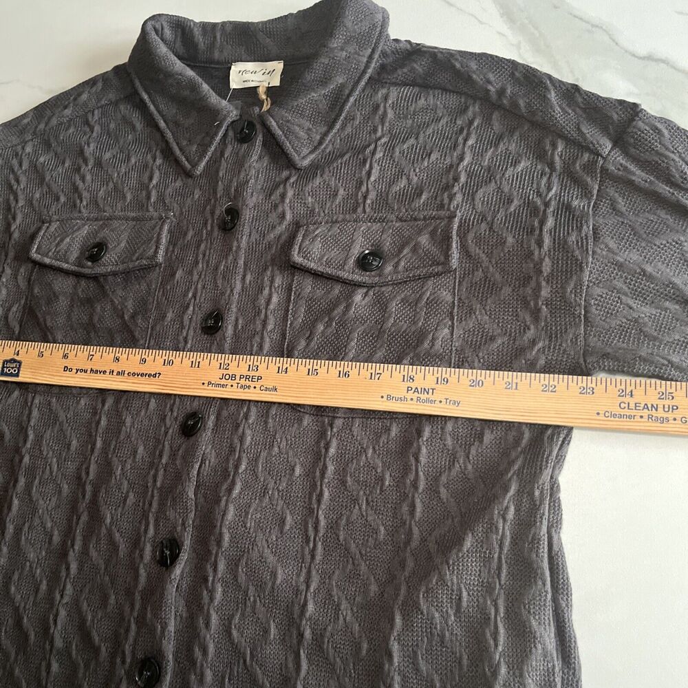 New In Boutique Gray Cable Knit Oversized Button Down Shacket Womens Size Large - Picture 5 of 12